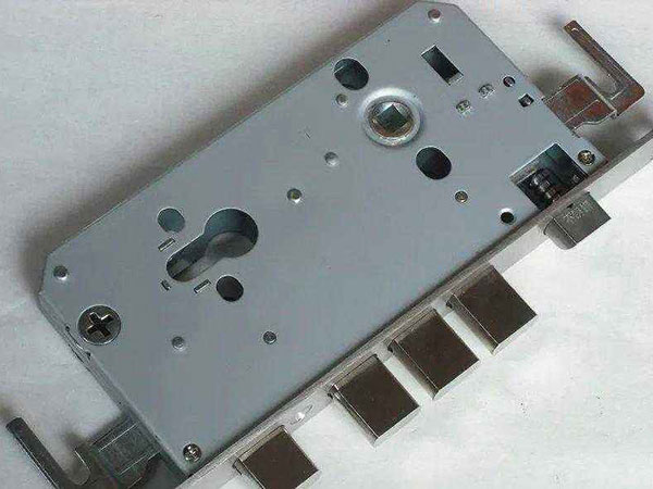 和龙24小时上门开锁公司